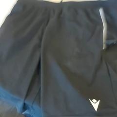 Kleding - Short, ha sido reportado por Centraal magazijn con iLost