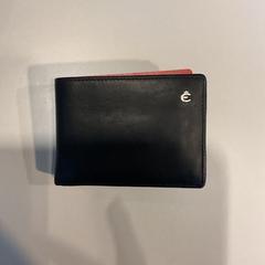 Wallet Demirel y, as reported by Gemeente Amsterdam - Bureau Gevonden Voorwerpen using iLost