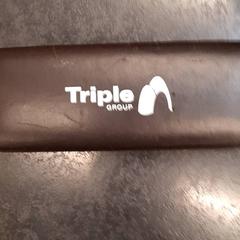 Etui à lunettes avec lunettes, a été signalé par Rotterdam The Hague Airport utilisant iLost