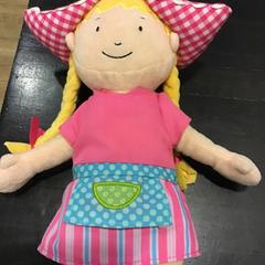 Játékbaba, amint azt U-OV Utrecht az iLost segítségével jelentette.