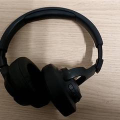 Elektronik - Hoofdtelefoon, rapporterat av Regio Limburg - Leuven med iLost