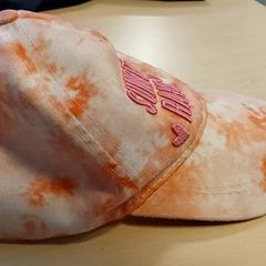 Kleding - Pet roze, ha sido reportado por Centraal magazijn con iLost