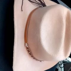 Cowboy hat, gemeldet von Leonardo Royal Hotel Amsterdam über iLost