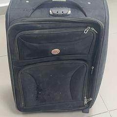 Suitcase & Travel bag شنطة سفر سحب, as reported by محطة بريدة (بريدة) using iLost