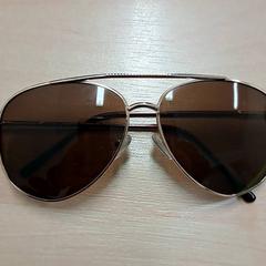 نظارات شمسية، كما تم الإبلاغ عنه بواسطة Keolis Landskrona عبر iLost