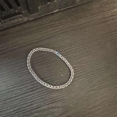 Armband | Brabanthallen, zoals gemeld door Libéma Beurzen en Evenementen met iLost