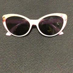 Sluneční brýle Niet gekend, jak nahlášeno IKEA Wilrijk pomocí iLost