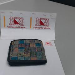 Portefeuille Hut Pieter, a été signalé par Gemeente Utrecht utilisant iLost