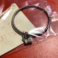 Náramok, ako bolo nahlásené MEININGER Hotel Amsterdam City West pomocou iLost