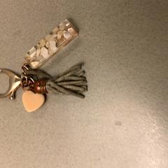 İLost kullanarak HvA Nicolaes Tulphuis & Tania Leonhuis tarafından bildirildiği gibi Pandantif Hanger