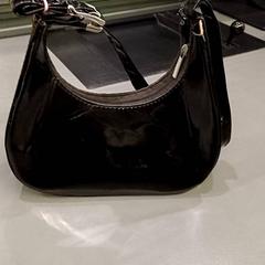 Taška, jak nahlášeno Qbuzz GD Groningen HS pomocí iLost