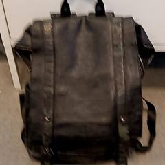 Mochila, como reportado por U-OV Amersfoort utilizando o iLost