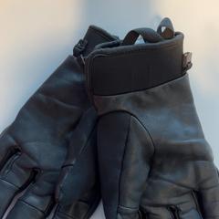 Rękawiczki, zgłoszono przez Arriva Limburg Noord przy użyciu iLost