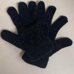 Rukavice, jak nahlášeno HTM pomocí iLost