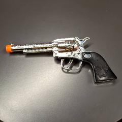 Pistolet jeu, come riportato da IKEA Nice Saint Isidore utilizzando iLost