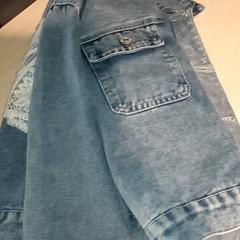 Kleidung - Jeans vest, gemeldet von Regio Antwerpen - Brussel über iLost