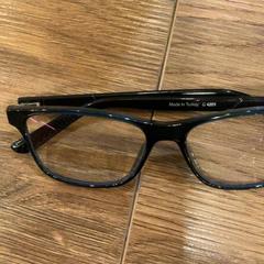 Glasses Noir, as reported by MEININGER Hotel Marseille Centre la Joliette using iLost