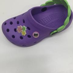 子供用くつ, zoals gemeld door IKEA新三郷 met iLost