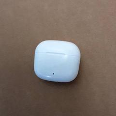 Étui pour écouteurs Wit, a été signalé par Arriva Friesland / Groningen utilisant iLost