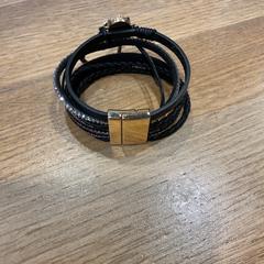 Armbånd, som rapportert av Designer Outlet Roosendaal ved bruk av iLost