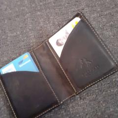 Peněženky Houben J, jak nahlášeno Regio Limburg - Leuven pomocí iLost