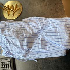 Pantalóns, segundo informou Hotel V Fizeaustraat usando iLost