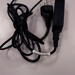 Laptop oplader, zoals gemeld door Vrije Universiteit Amsterdam met iLost