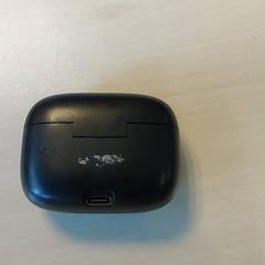 전자제품 - Earpod etui zwart, iLost를 사용하여 Regio Oost-Vlaanderen에 보고됨