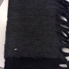 Šál Groen/zwart, ako bolo nahlásené Vrije Universiteit Amsterdam pomocou iLost