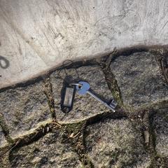 Sleutel (met label CB Garage), iLost-i jakinarazi zaion moduan