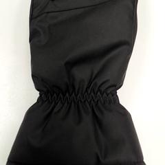 衣類 - handschoen zwart がiLostで Centraal magazijn によって報告されました