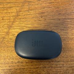 Custodia per cuffie JBL, come riportato da Universitair Sportcentrum (USC) utilizzando iLost