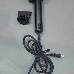 Secador de cabelo Solac, como reportado por Van der Valk Hotel Schiphol utilizando o iLost