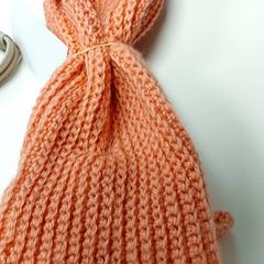 Kleding  - Sjaal roze, ha sido reportado por Centraal magazijn con iLost