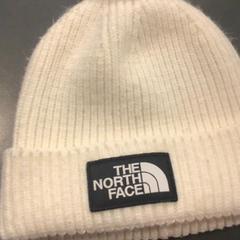 Gorro bonnet, ha sido reportado por MEININGER Hotel Bordeaux Gare Saint-Jean con iLost