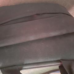 Laptop tas، كما تم الإبلاغ عنه بواسطة Centraal magazijn عبر iLost