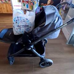 Kočík Maxi cosi donkergrijs met action tas, ako bolo nahlásené Familiepark Drievliet pomocou iLost