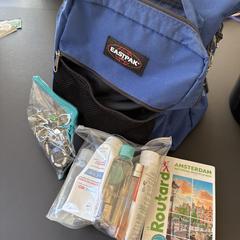 Blue backpack, jak bylo nahlášeno na iLost