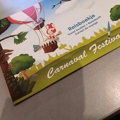 Attractiefoto carnaval festival, ha sido reportado por De Efteling con iLost