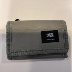 Zorroa Tinari, gisa salatu by Gemeente Amsterdam - Bureau Gevonden Voorwerpen iLost erabiliz