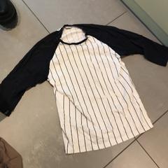 T shirt taille L marque Urban Classics, as reported by MEININGER Hotel Lyon Centre Berthelot using iLost