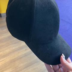 Čiapka, ako bolo nahlásené Pathé Delft pomocou iLost