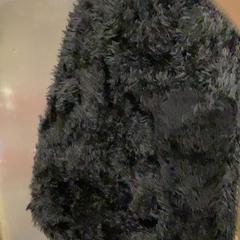 Pull Black sweater, a été signalé par MEININGER Hotel Copenhagen utilisant iLost