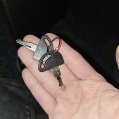 2 sleuteltjes, amint azt az iLostnak jelentették.