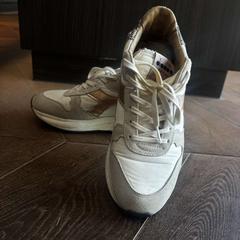 Chaussure, a été signalé par Hotel Apeldoorn utilisant iLost