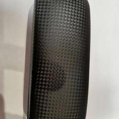 Brillenkoker met bril noir, zoals gemeld door TCL met iLost