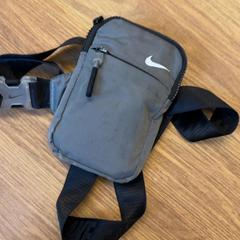 Poltsa, gisa salatu by Masters of Hardcore iLost erabiliz