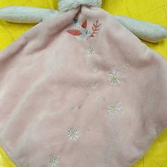 Knuffeldoek Souris rose, zoals gemeld door IKEA Lille met iLost