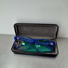 Lentes & Estuche para lentes, segundo informou IKEA Praha – Zličín usando iLost