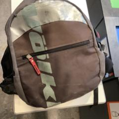 İLost kullanarak Gemeente Amsterdam tarafından bildirildiği gibi Sırt çantası